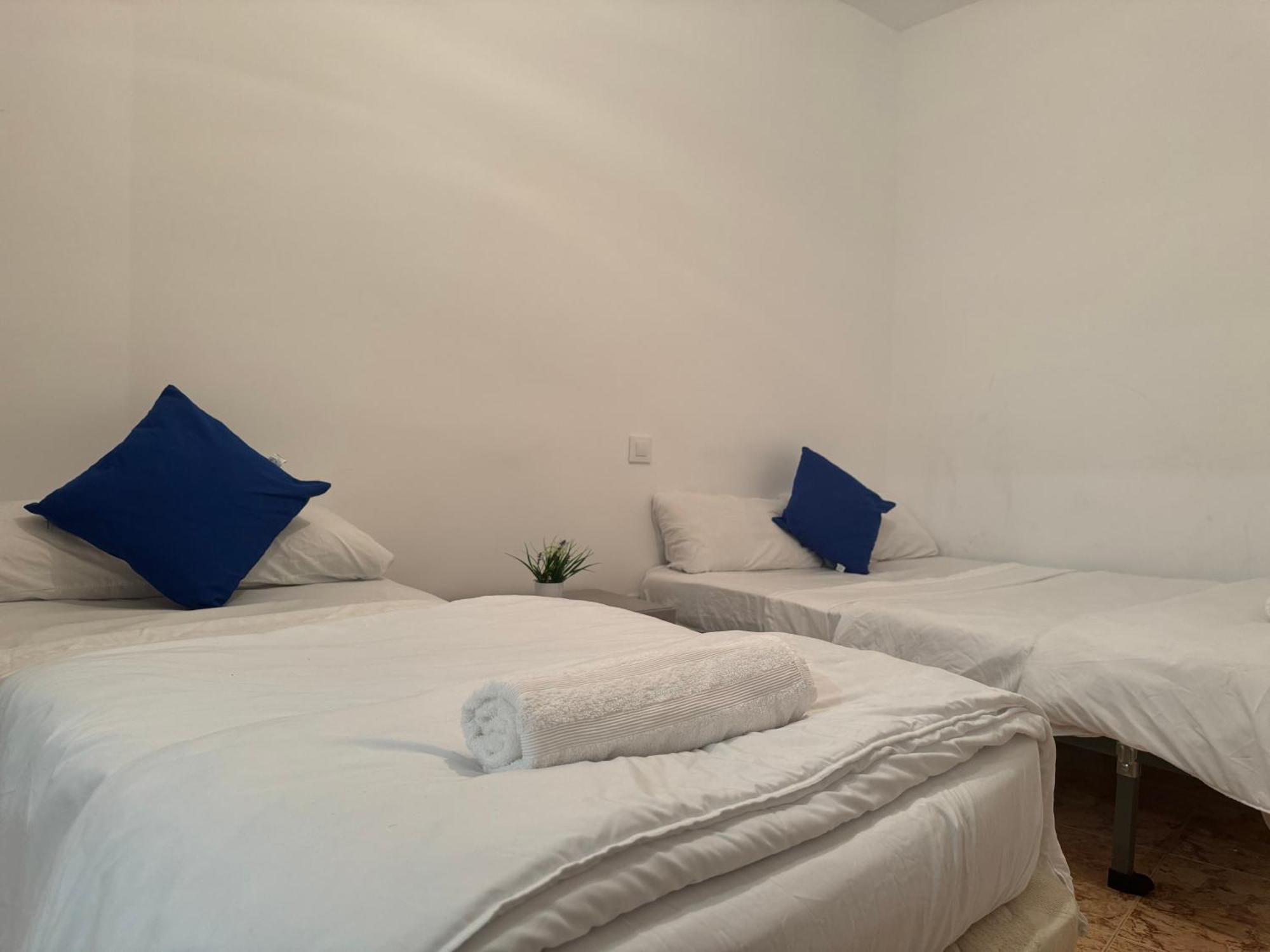 Pisos Baraja Gl Apartment Madrid Bagian luar foto