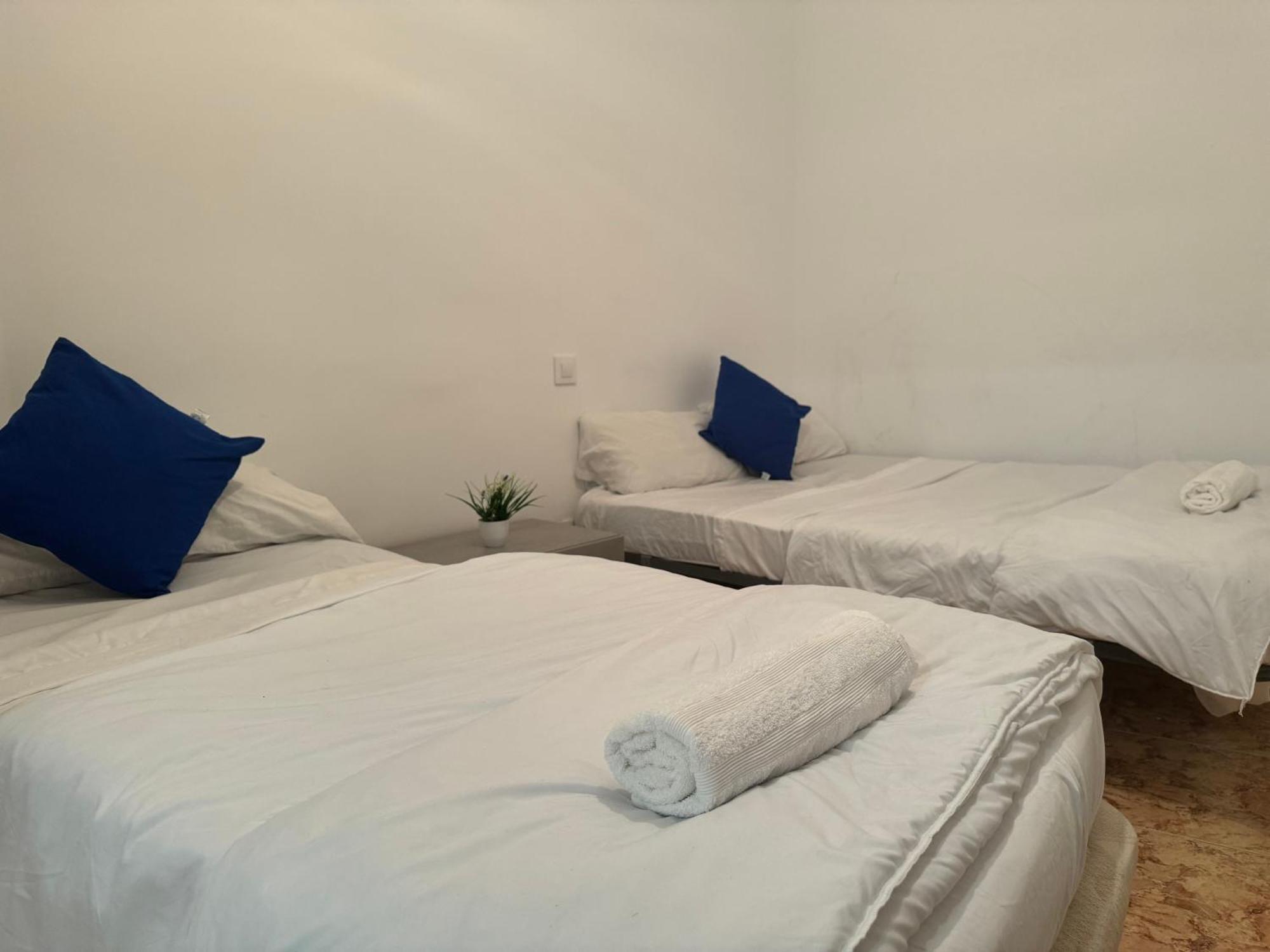 Pisos Baraja Gl Apartment Madrid Bagian luar foto
