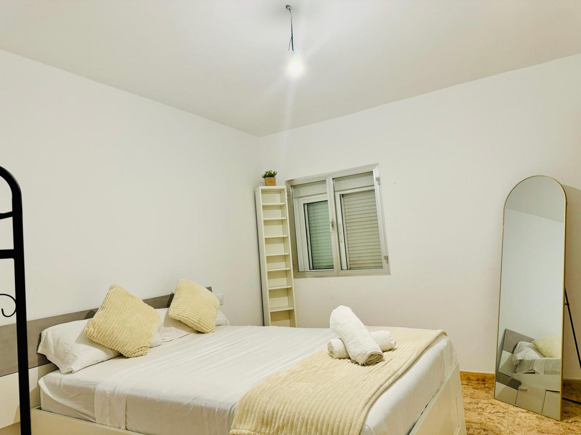 Pisos Baraja Gl Apartment Madrid Bagian luar foto